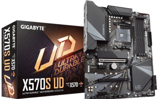 Материнская плата AMD X570S UD в Майнкрафт из серого бетона — скриншот 3